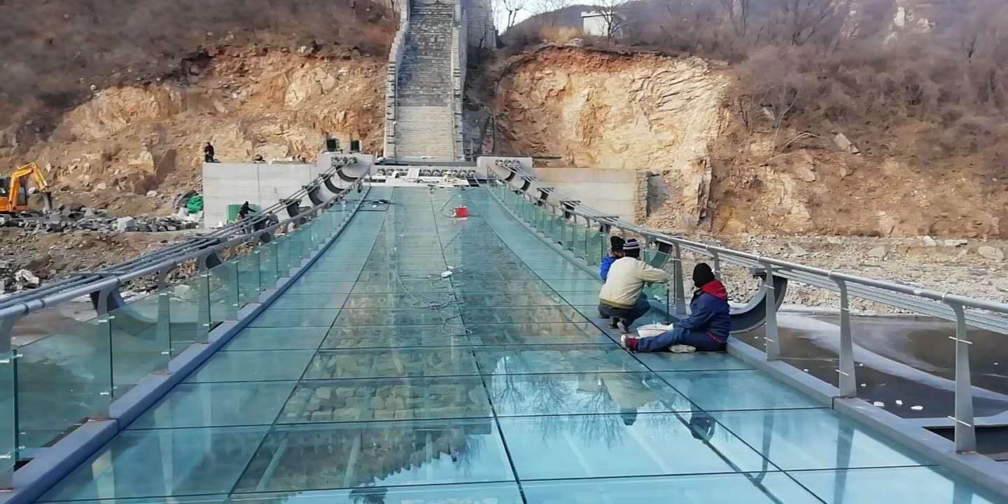 懷柔區九渡河(hé)西(xī)水峪段長城玻璃橋工程